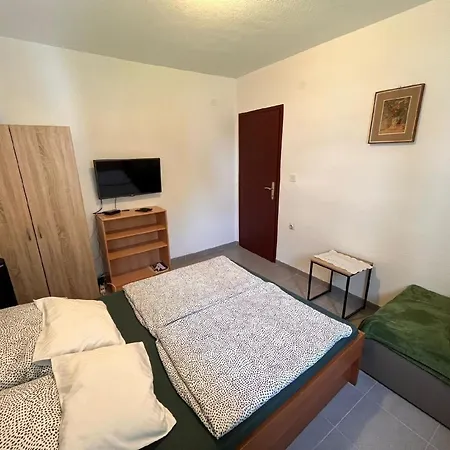 Apartment Ferienwohnung Fuer 2 Personen Ca 25 Qm In Nin, Dalmatien Norddalmatien